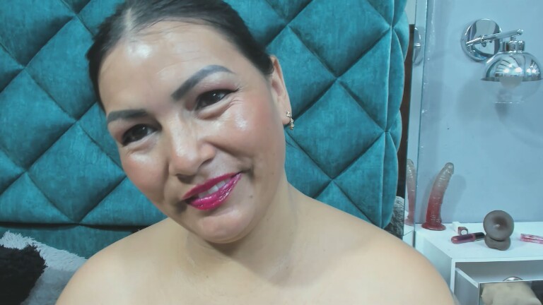 PENELOPELEWIS40's Streamate show and profile