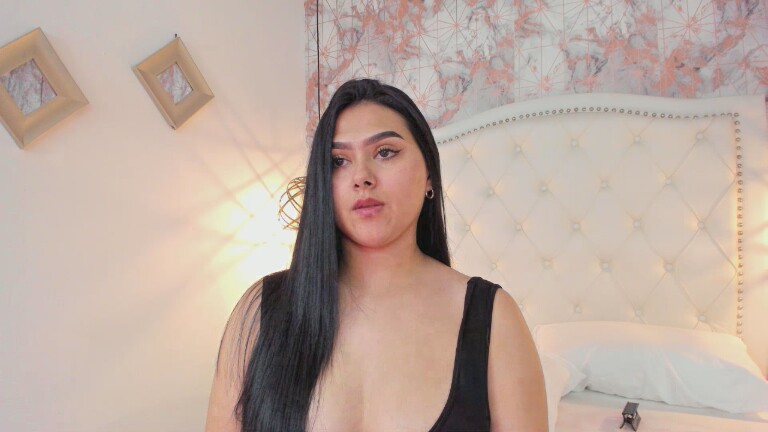 SaharaLyn's Streamate show and profile