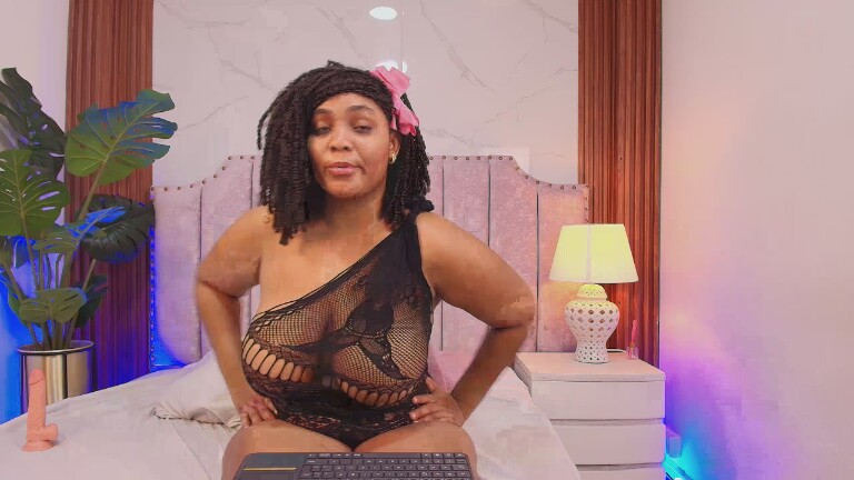 juliette_606's Streamate show and profile