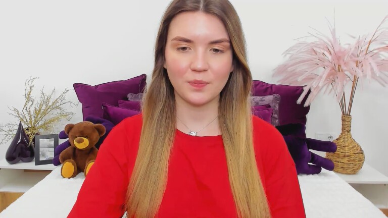 Reneswee's Streamate show and profile