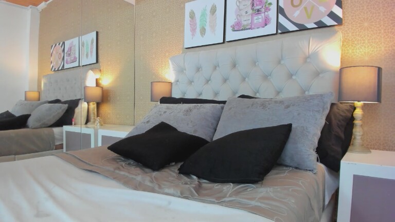 GingerKors's Streamate show and profile