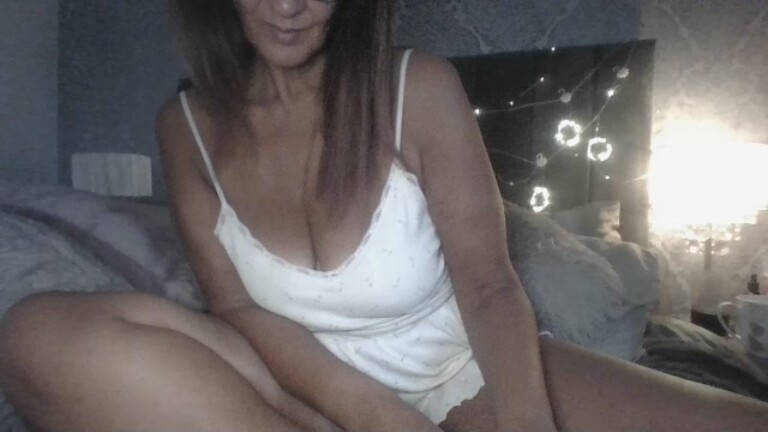 Bronze_goddess's Streamate show and profile