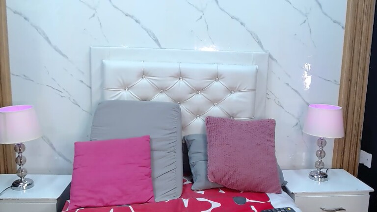 Mia_Thick's Streamate show and profile