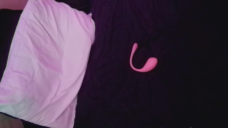 Moonless's Streamate show and profile