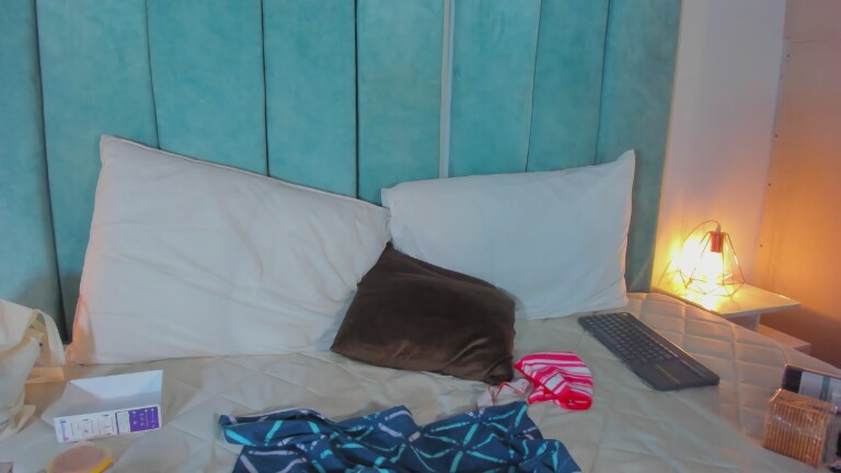 SoniaFerrer's Streamate show and profile