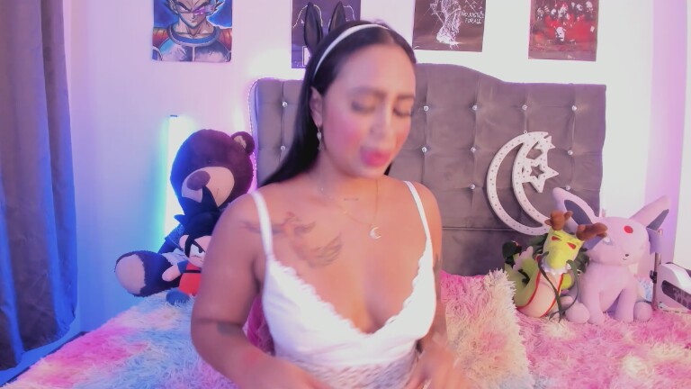 LunaBritton's Streamate show and profile