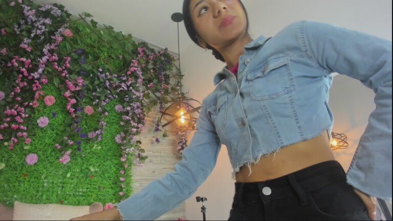 SofiaJackzon's Streamate show and profile