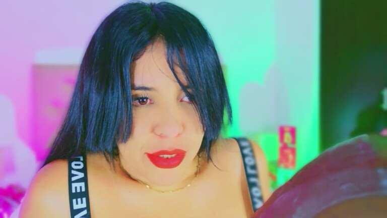 CharlootteEvans's Streamate show and profile