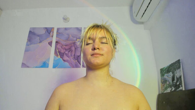 SkyLumen's Streamate show and profile