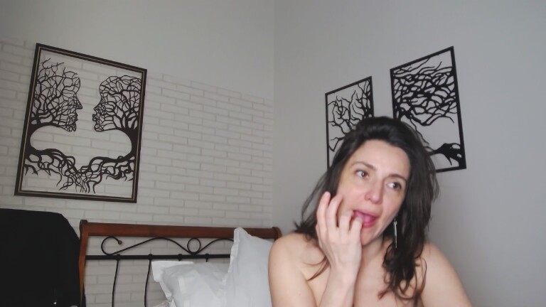 LEONAAx's Streamate show and profile