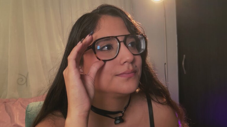 HaileyBunny_18's Streamate show and profile