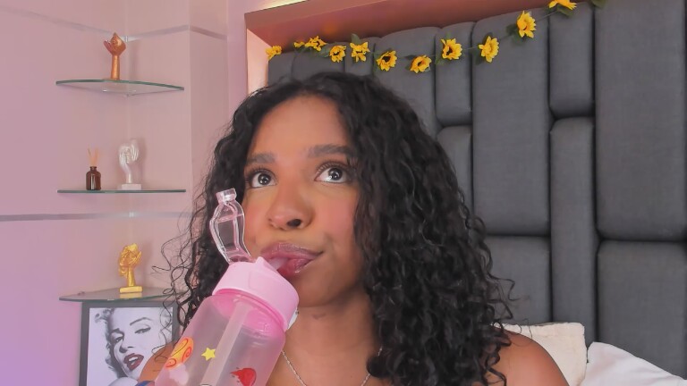 LIISAMENDEZ's Streamate show and profile