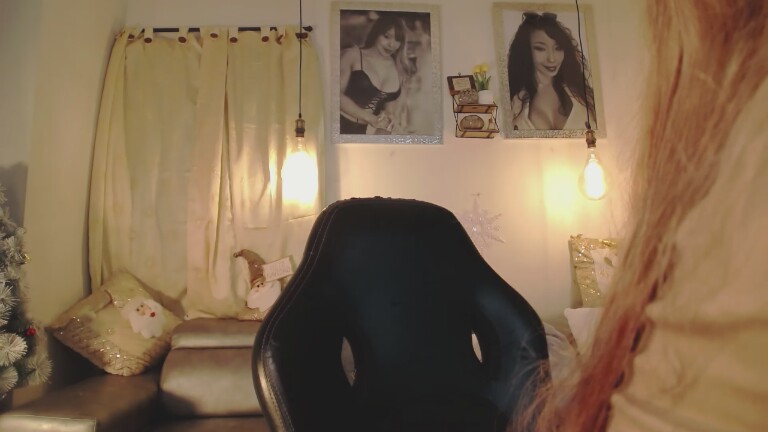 SelenaRossi's Streamate show and profile