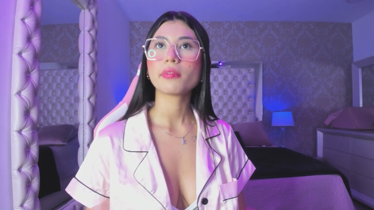 LylaKarl's Streamate show and profile