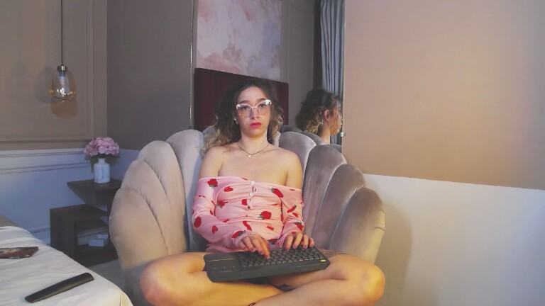 LilaRhodes's Streamate show and profile