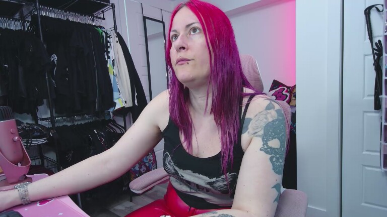 missgennyrock's Streamate show and profile