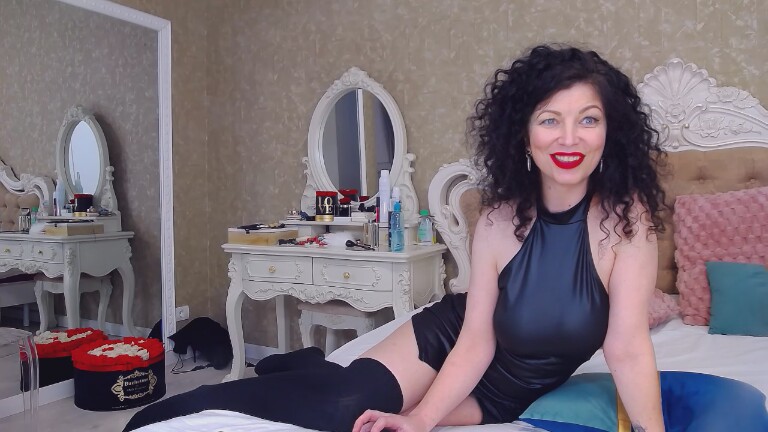 NataliaRed's Streamate show and profile