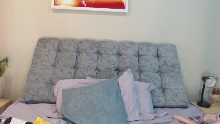 Salomety's Streamate show and profile