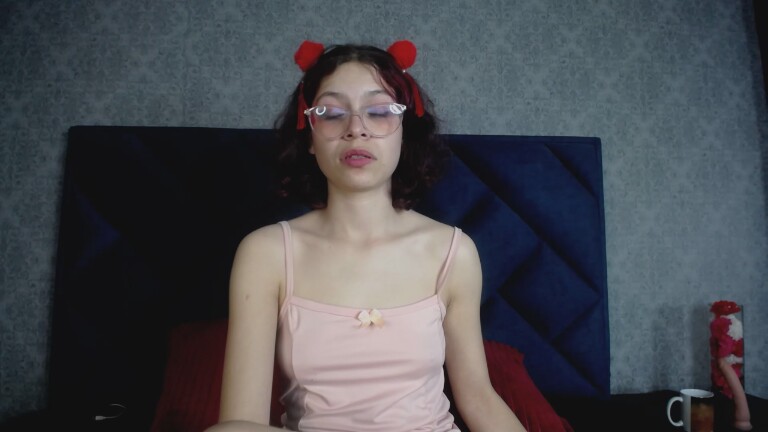 SophieBlaake's Streamate show and profile