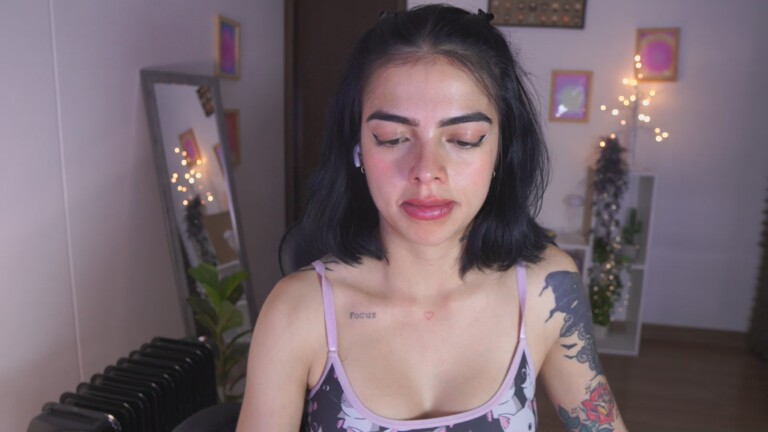 AlissonnovaXX's Streamate show and profile