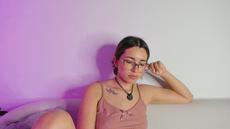 AuraRosse's Streamate show and profile
