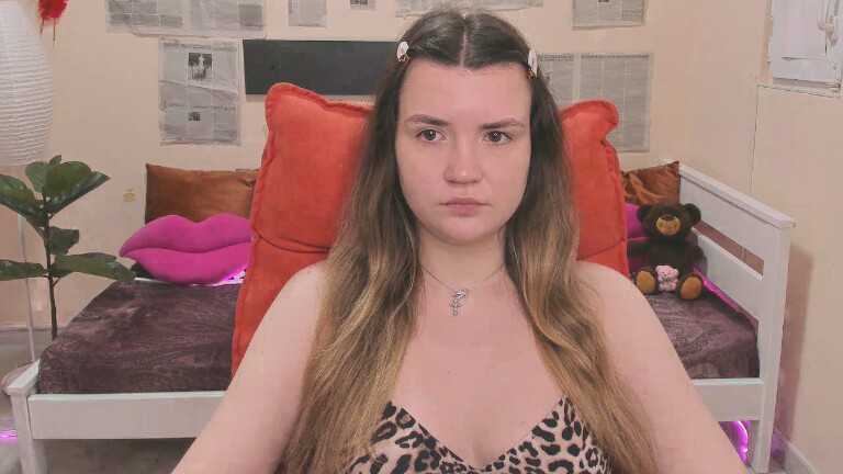 Reneswee's Streamate show and profile