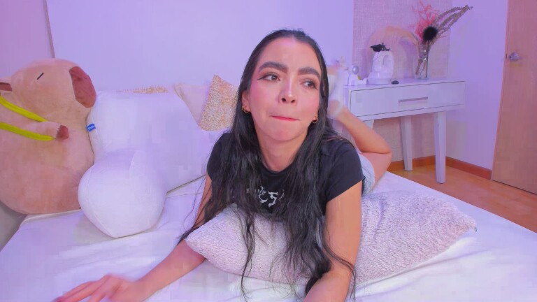 OliviaPagani's Streamate show and profile