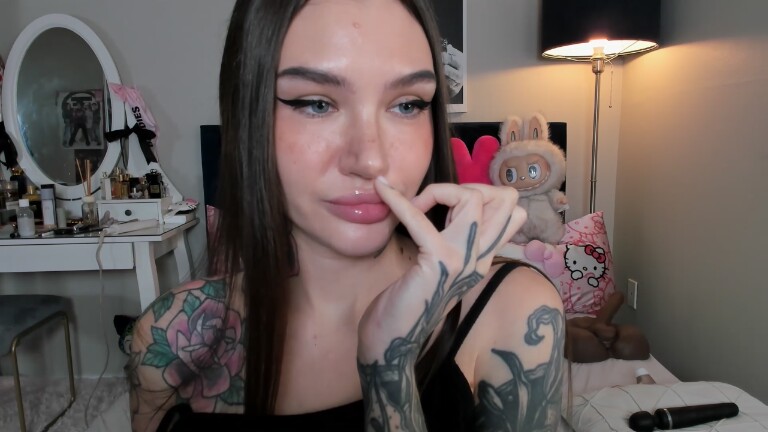 SashaNels's Streamate show and profile