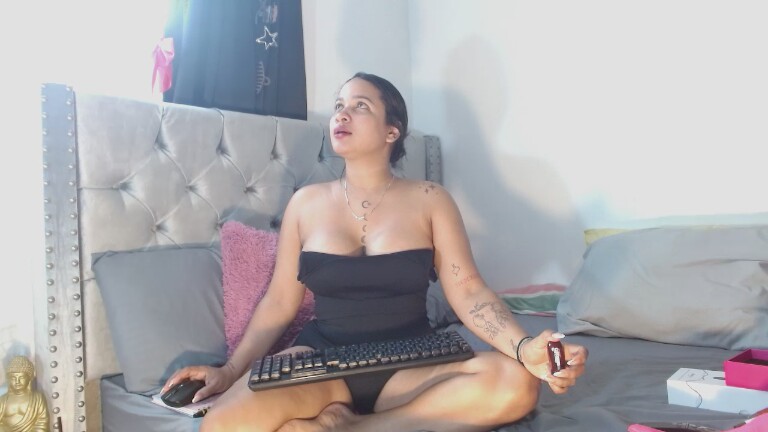 Celene_Ortiz's Streamate show and profile