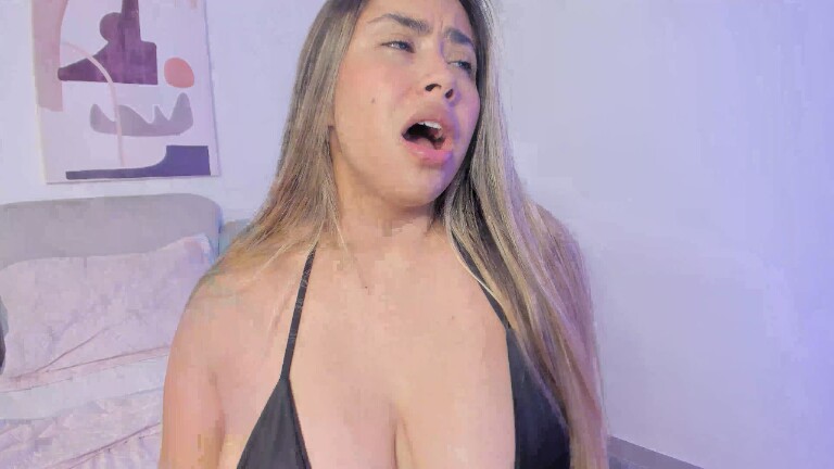 MaraMoore's Streamate show and profile