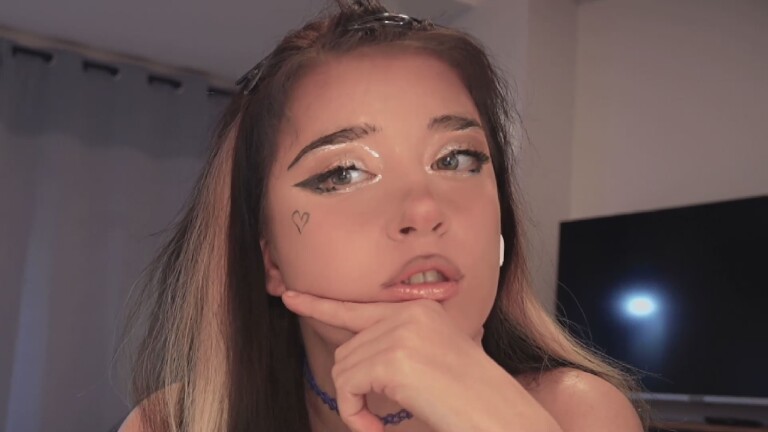 SandyLovely's Streamate show and profile