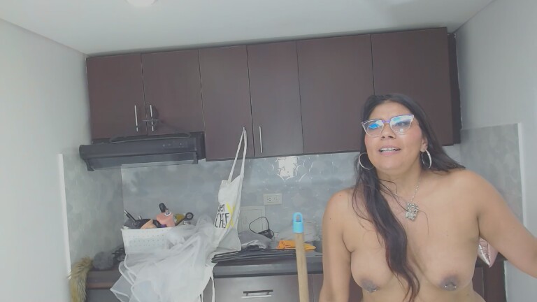 LunaDumont's Streamate show and profile