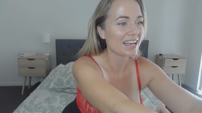 KateDivine69's Streamate show and profile