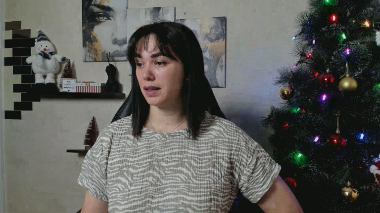 GlamNova's Streamate show and profile