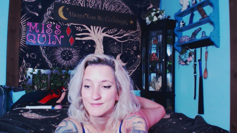 MissQuinCam's Streamate show and profile