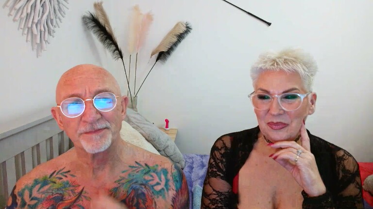 PixieVixenX's Streamate show and profile