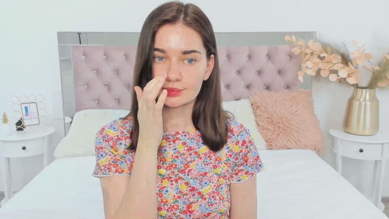 DemiLinda's Streamate show and profile