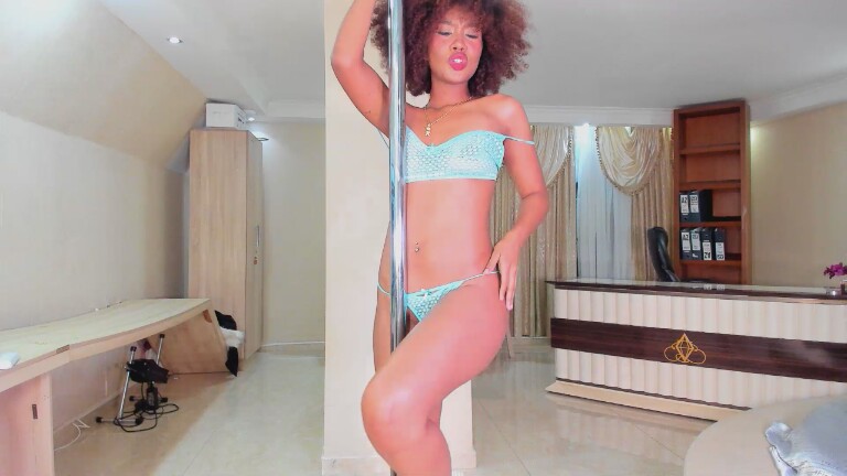 NaomiWuest's Streamate show and profile