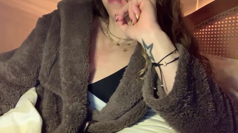 MuscleMolly's Streamate show and profile