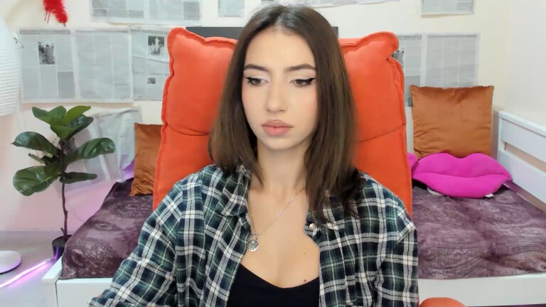 SarahTray's Streamate show and profile