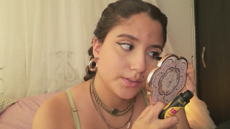 HaileyBunny_18's Streamate show and profile