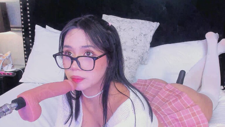 EmilyBlack69's Streamate show and profile