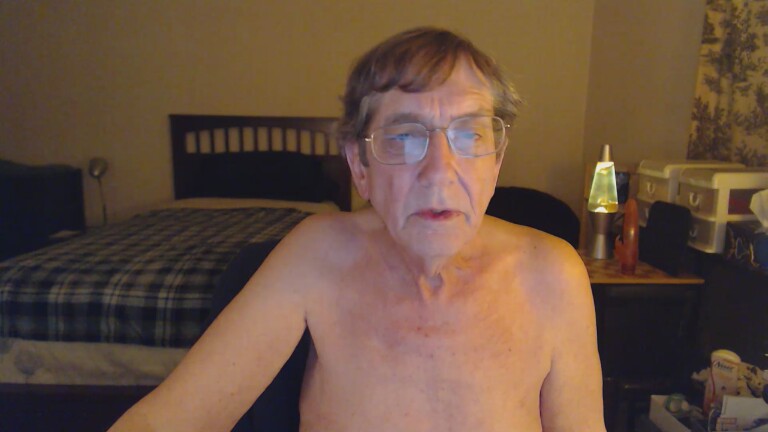 OnlyMeJB's Streamate show and profile