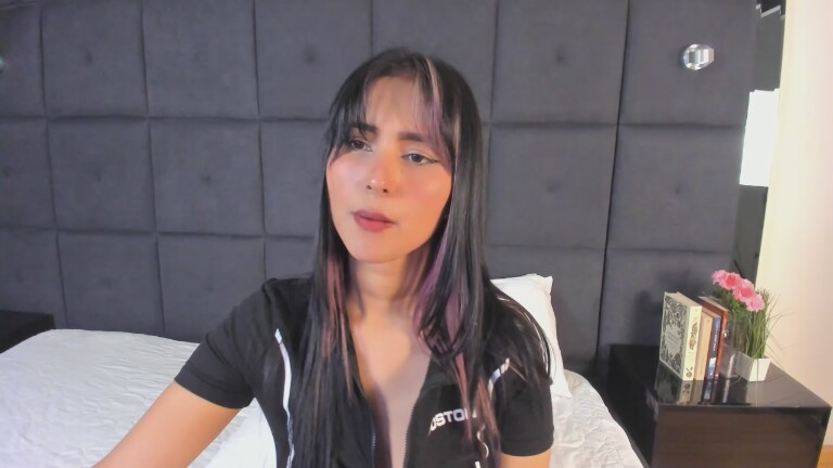 SamanthaLevy's Streamate show and profile