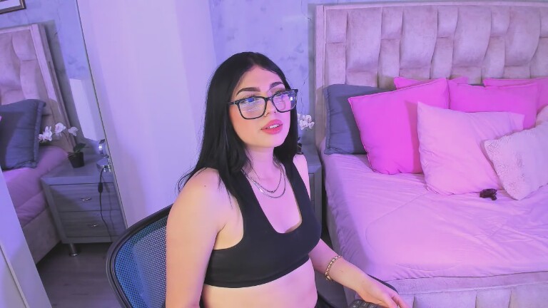 IsabellaaRossi's Streamate show and profile