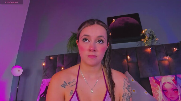 AmbarHiills's Streamate show and profile