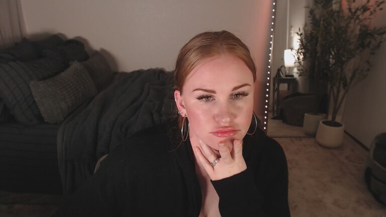 oohscarlette's Streamate show and profile