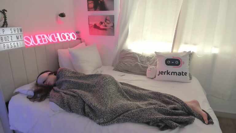 QueenChloeXO's Streamate show and profile