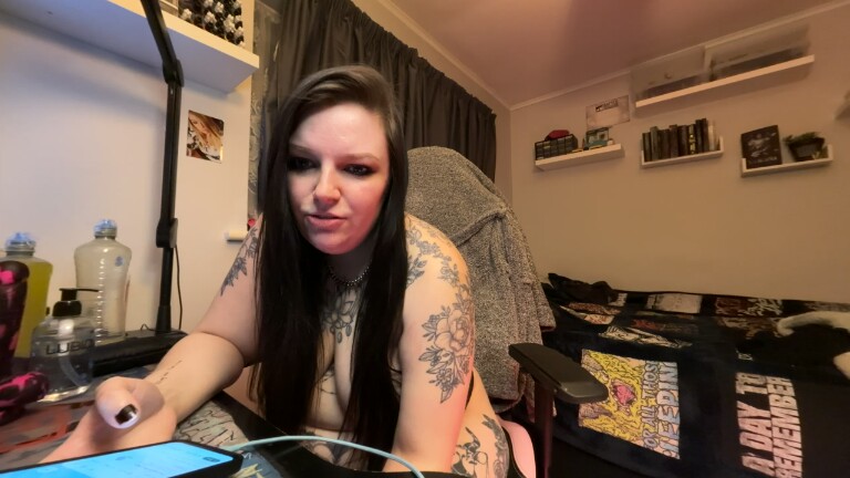 Gothiccbxby's Streamate show and profile