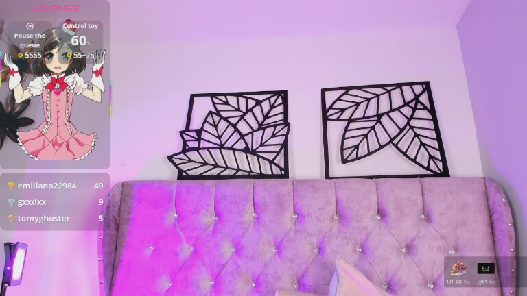 kazumiii's Streamate show and profile